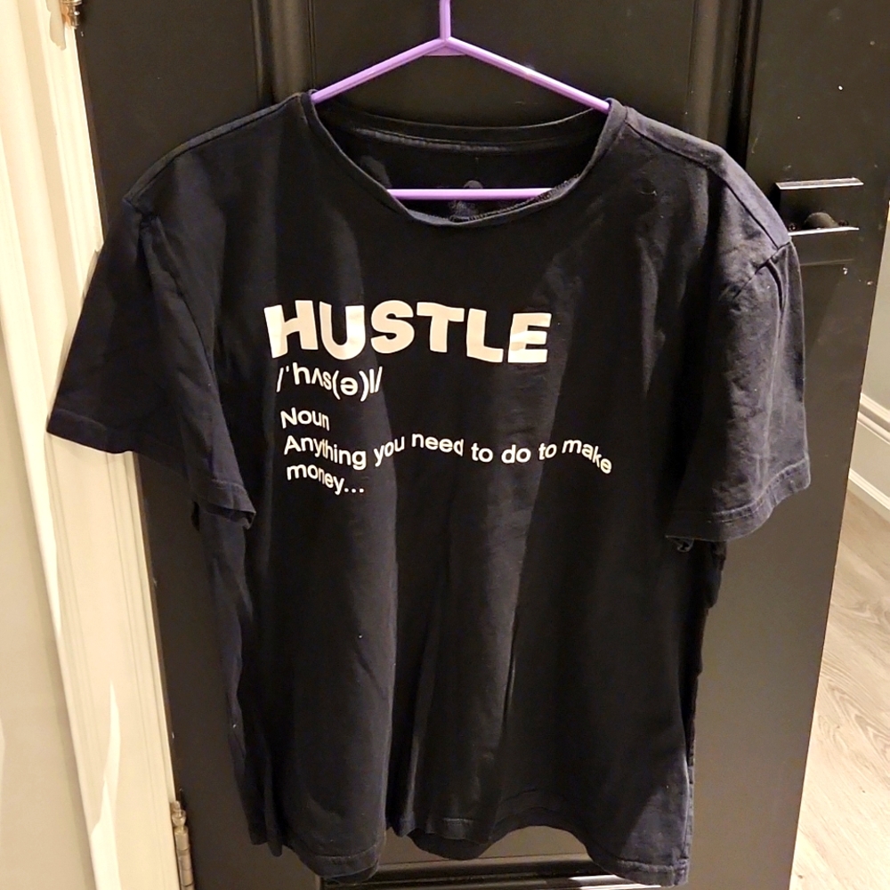 NWOT Black Sheep men's size XL hustle tshirt